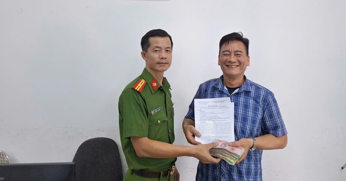 Tài khoản Techcombank nhận 137 triệu đồng, thanh niên 2004 chuyển hết cho bố đẻ, nhờ rút tiền mặt rồi báo công an