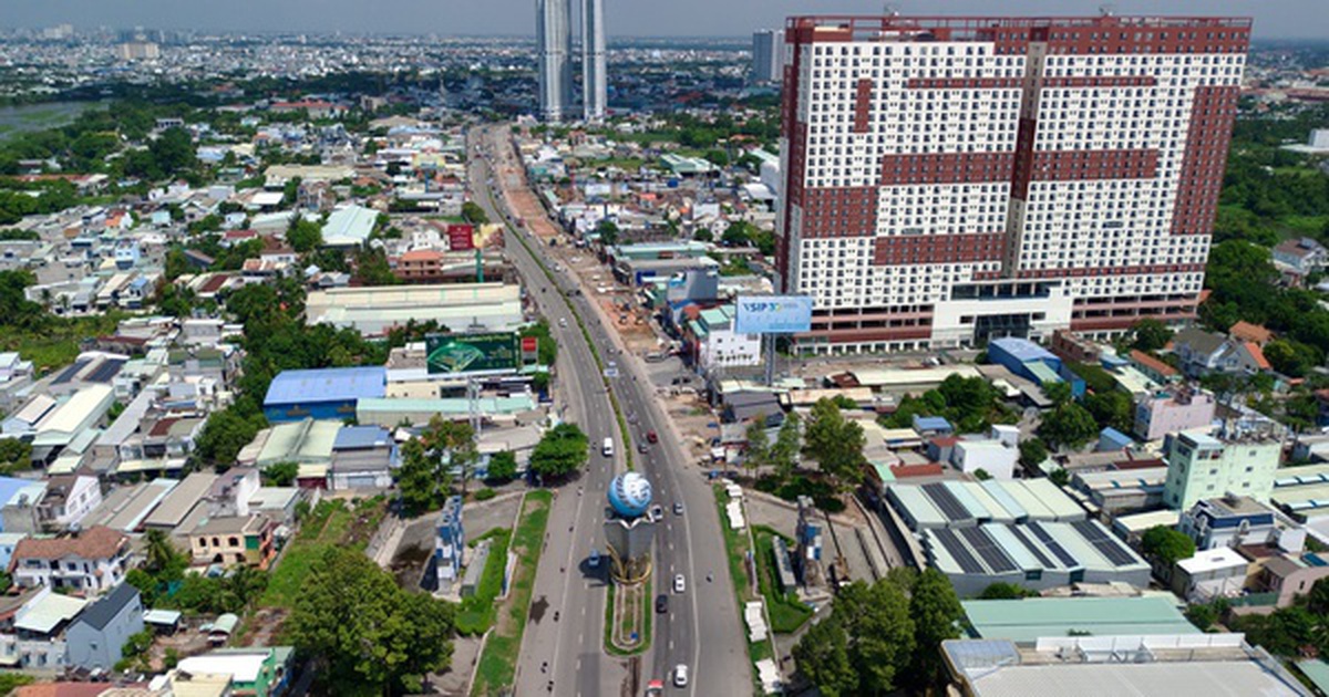 Toàn cảnh Quốc lộ 13 sau gần 4 năm mở rộng lên 8 làn xe