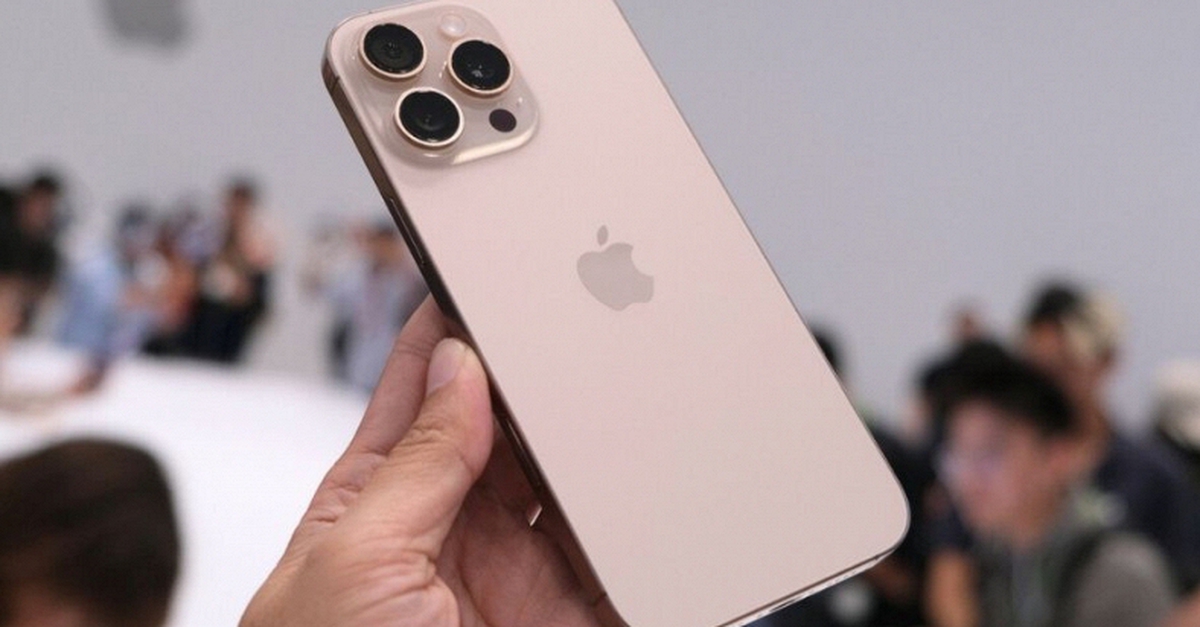 Chiếc iPhone đáng mua hơn cả iPhone 17 Pro Max, đang có giá giảm sâu kỷ lục