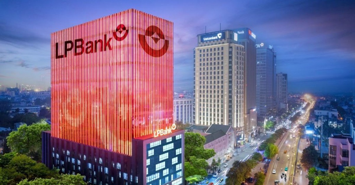 Tỷ phú Phạm Nhật Vượng sở hữu trên 1% vốn điều lệ LPBank