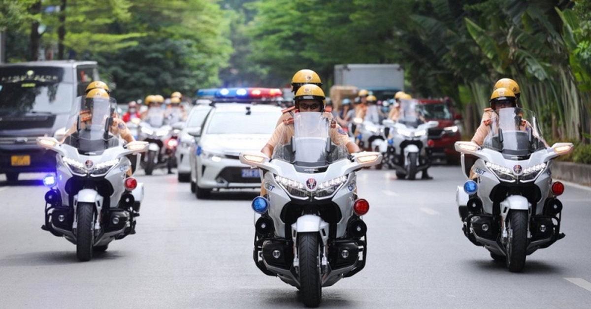 Công an Hà Nội thông báo tất cả người tham gia giao thông từ sáng nay