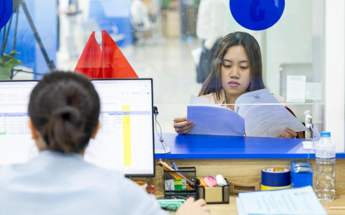 Từ câu chuyện về thủ tục hành chính: Vì sao tiếng nói thật của người dân cần một “vùng an toàn”?