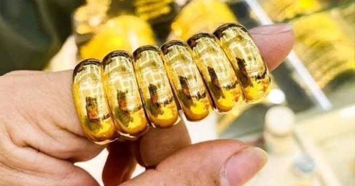 Giá vàng Việt Nam vượt vàng thế giới 19 triệu đồng/lượng, tuần tới có dự báo bất ngờ