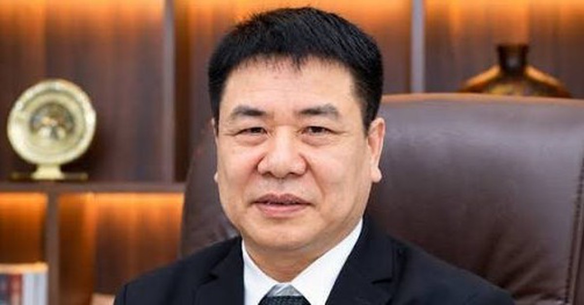 Phó Chủ tịch 1 công ty địa ốc liên tục gom thêm cổ phiếu để trở thành cổ đông lớn của hàng loạt công ty, giá trị vượt nghìn tỷ đồng