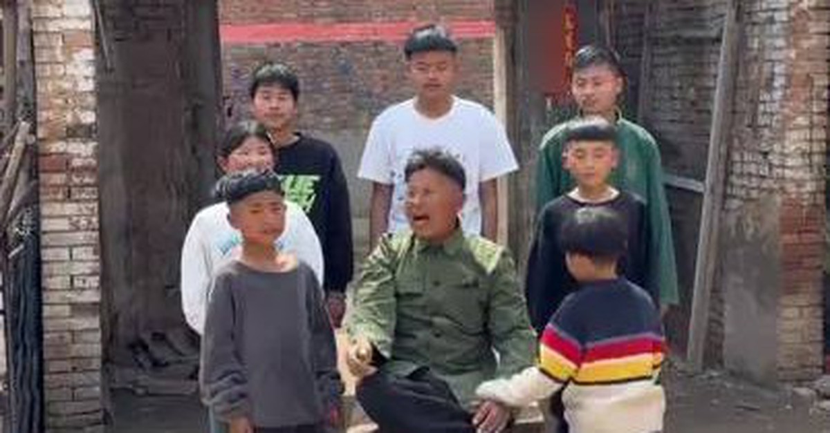 Đăng ảnh khoe 8 đứa con, ông bố ở Trung Quốc bị chỉ trích dữ dội: Không chỉ vô trách nhiệm mà còn vô cùng tàn nhẫn
