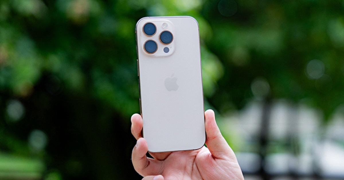 Chiếc iPhone cũ đáng mua nhất 2026