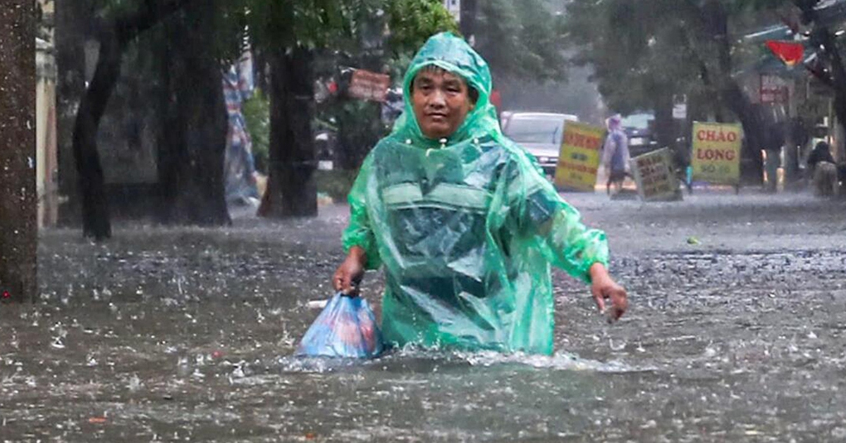 Dự báo thời tiết 30/6: Mưa lớn bao trùm, miền Bắc nguy cơ sạt lở và ngập lụt