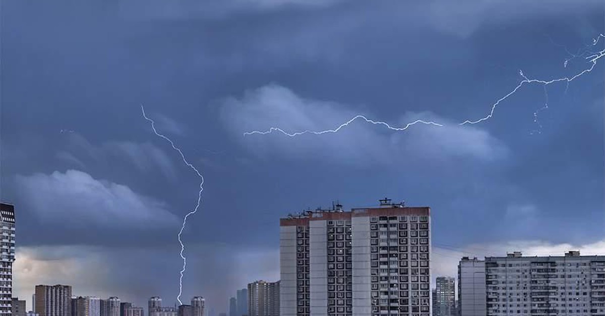 Điện thoạt thông minh có đúng là "vật hút sét" như chúng ta vẫn nghĩ?