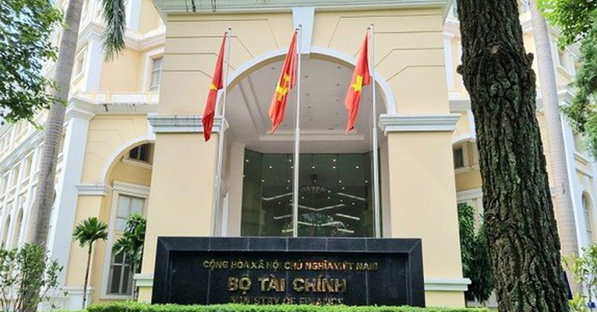 Mới: Bộ Tài chính đề xuất loạt trường hợp sẽ bị giám sát trọng điểm về thuế, có thể bị chuyển hồ sơ sang công an