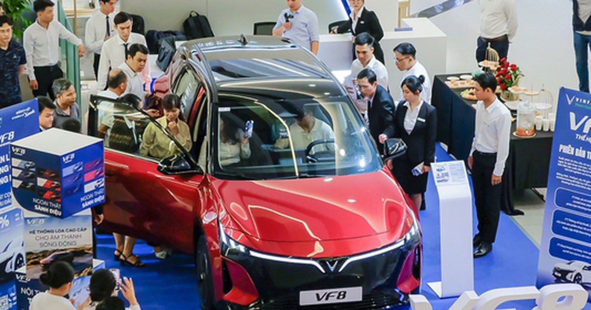 Giảm 600kg, chạy 500km/sạc: Xe mới nhất VinFast có gì mà khiến hơn 12.000 người xuống tiền?