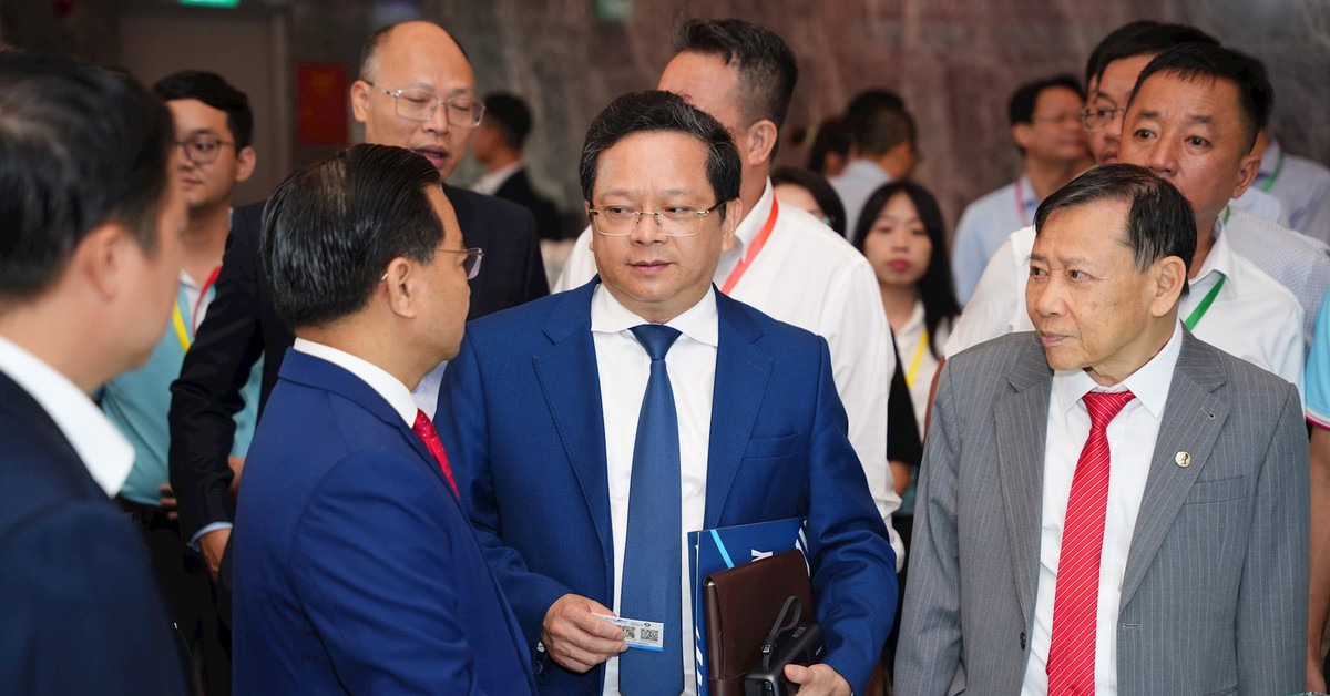 TP cảng là nơi bàn bạc về lĩnh vực đóng góp 10% GDP của VN, thu hút “đại bàng” từ Mỹ, TQ, Nhật… đầu tư