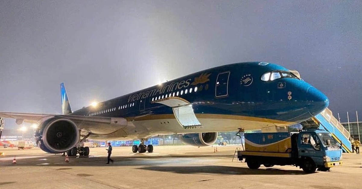 23h25 đêm 10/7, sân bay Nội Bài đón 1 chuyến bay có 124 hành khách đặc biệt