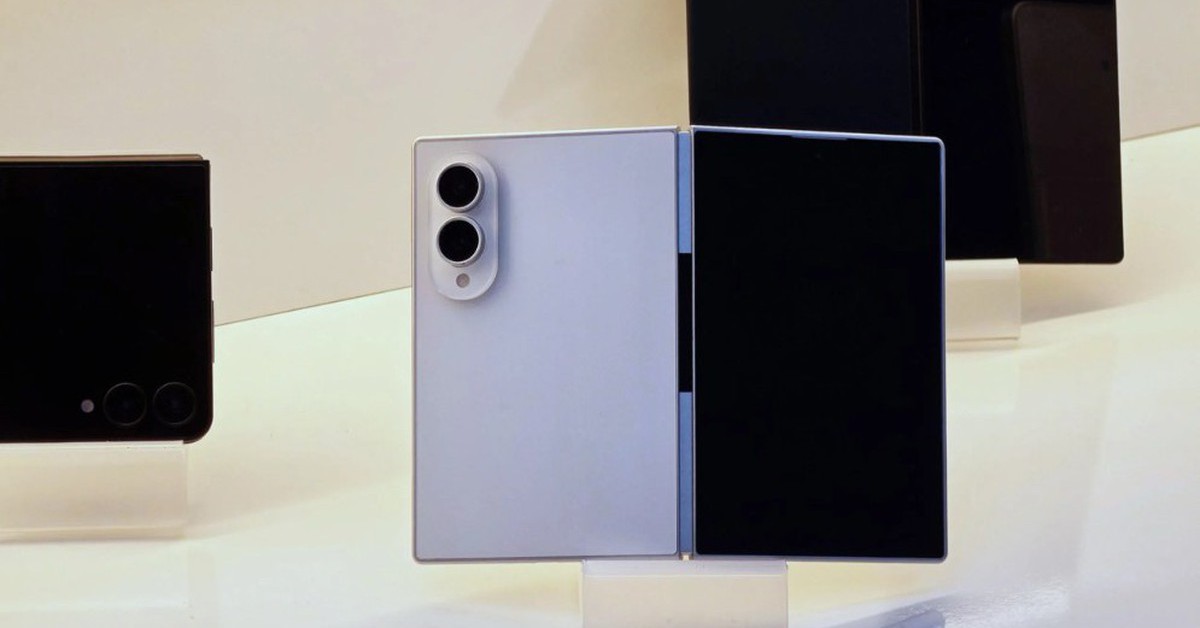 Galaxy Z Fold mới có thể thay đổi từ bên trong để hoàn thiện trải nghiệm bên ngoài