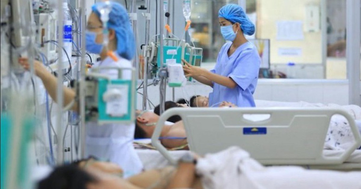Chế độ phụ cấp đặc thù trong lĩnh vực y tế; hỗ trợ hằng tháng đối với nhân viên y tế thôn, tổ dân phố, cô đỡ thôn, bản có hiệu lực từ 15/7/2026
