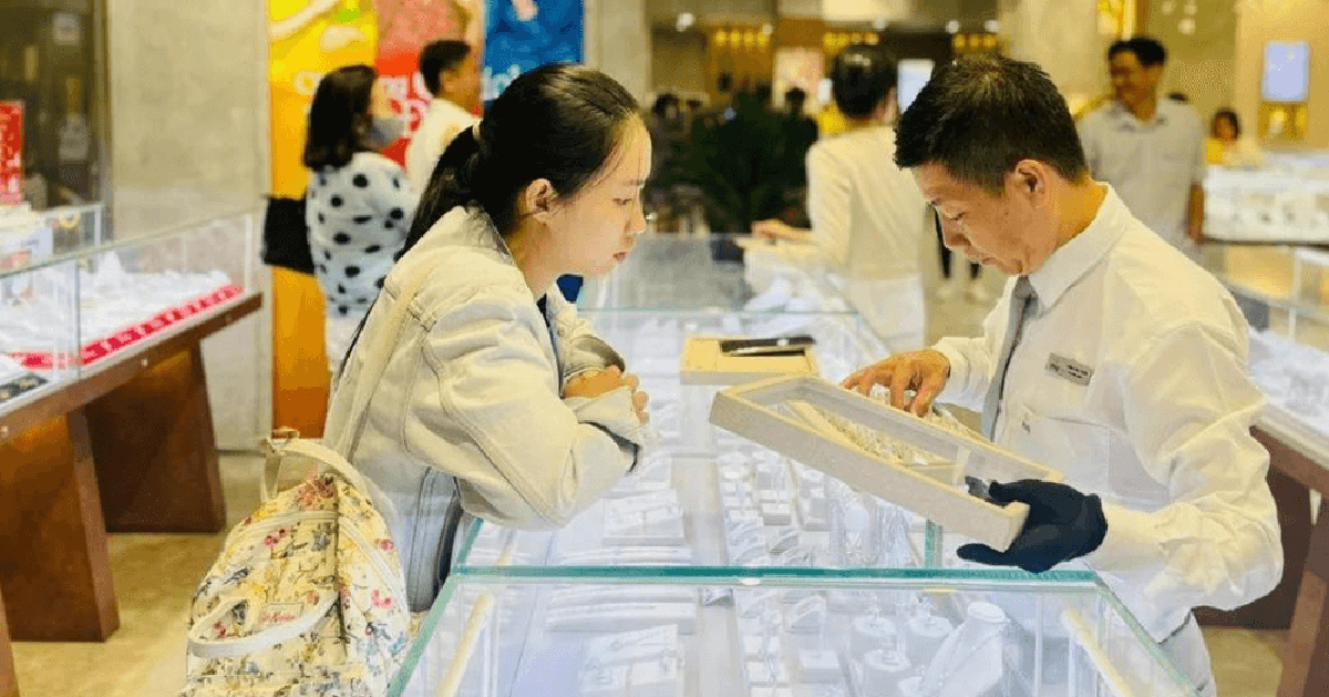 Không phải Hong Kong, đây mới là nơi Việt Nam nhập khẩu lượng lớn kim cương