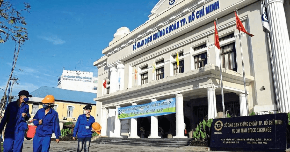 Chứng khoán Việt Nam ghi nhận thành tích "khủng" nhất ASEAN, vượt qua Singapore