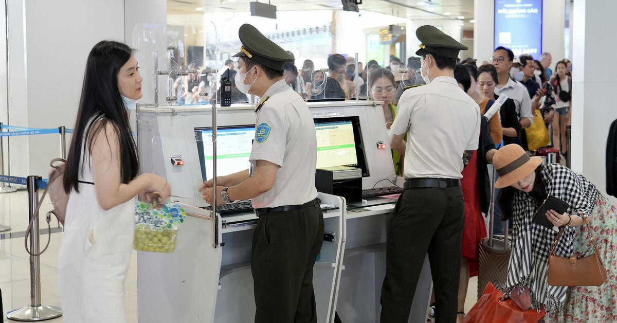 Thông báo quan trọng cho tất cả người dùng VNeID chuẩn bị đi máy bay