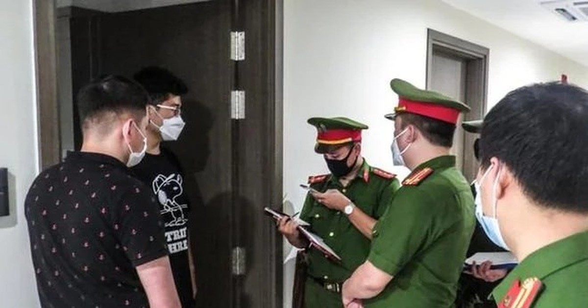 thông báo lưu trú