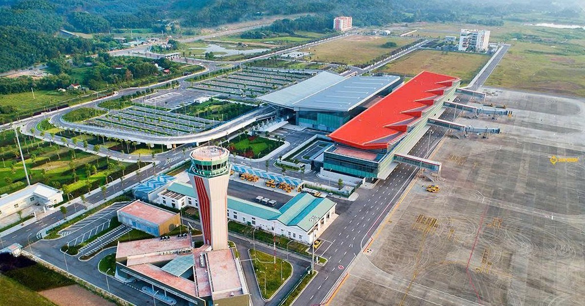 Đúng 9h30, đại bàng khổng lồ dài 63m xuất hiện, ghi nhận điều chưa từng có trong lịch sử tại dự án từng khiến Mỹ và Hàn rút lui