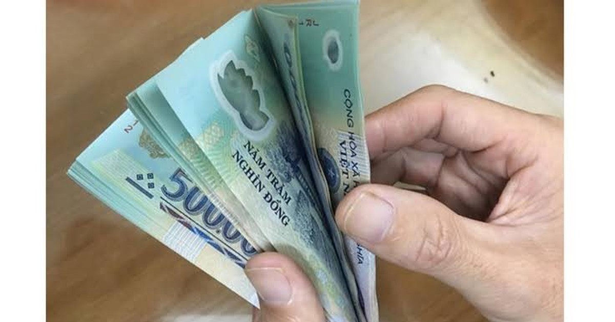 Tài khoản đột ngột nhận được 50.000.000 đồng không rõ người chuyển, Nguyễn Thị Kim Tuyến SN1991 lập tức báo công an điều tra