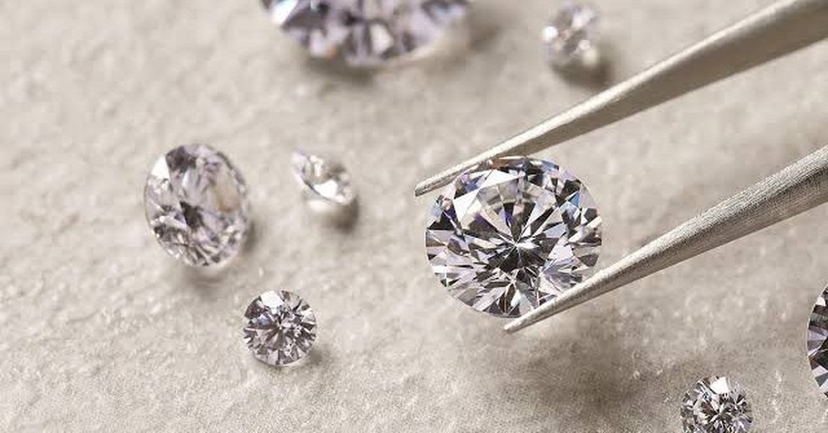 Chuyên gia kinh tế: Người Việt tích trữ kim cương để mong sinh lời là hiện tượng quá lạ lùng