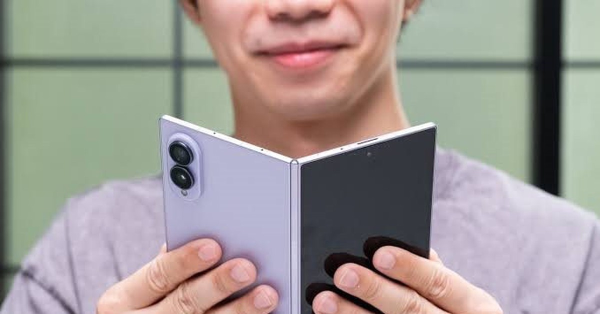 Bỏ gần 50 triệu để mua điện thoại Galaxy Z Fold 8 mới của Samsung thật sự là “ném tiền qua cửa sổ”?