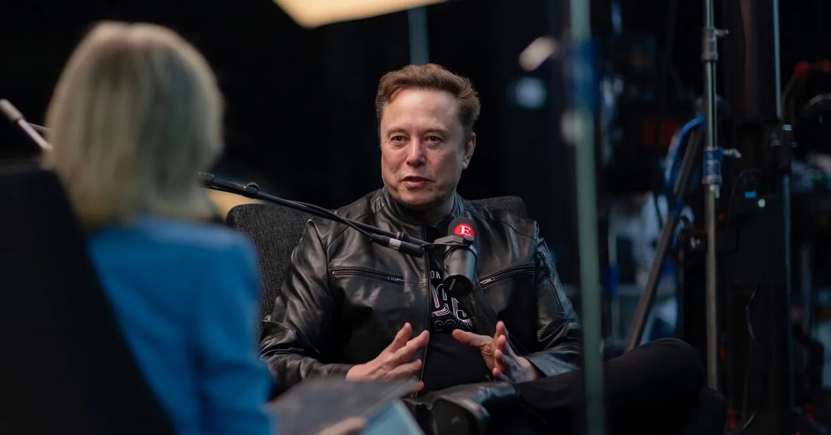 Elon Musk công khai ý tưởng về tương lai công nghệ AI ngoài không gian