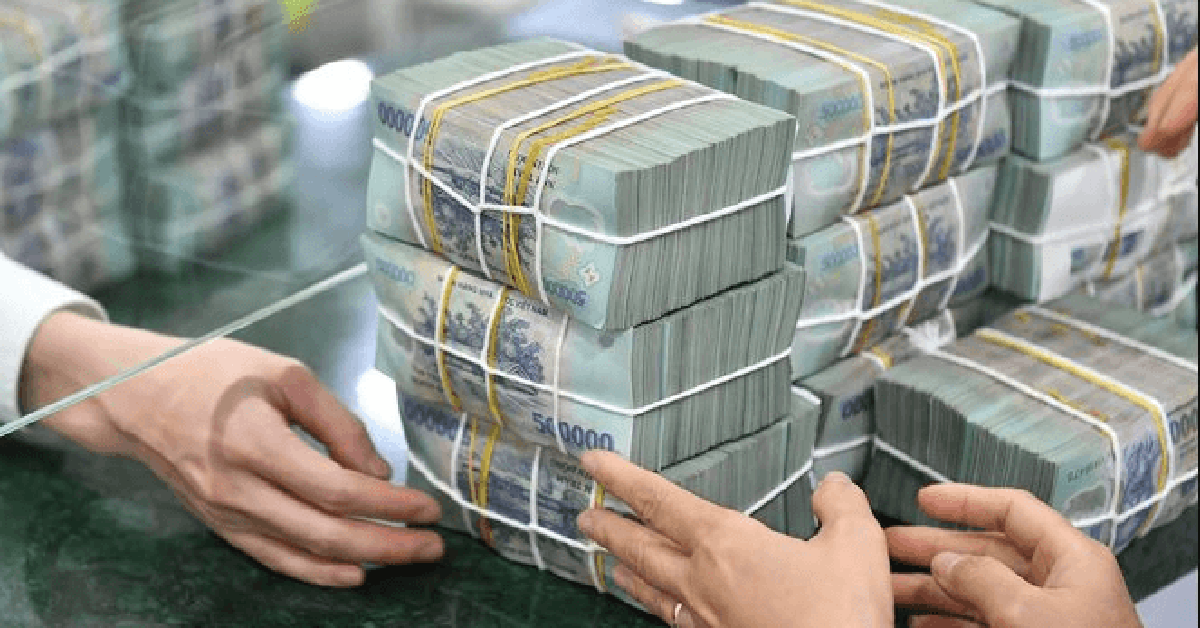 Chuyển khoản thành công 5 lần liên tiếp, giao dịch số tiền 2.060.000.000 đồng, Nguyễn Ngọc Anh lập tức liên hệ ngân hàng và báo công an
