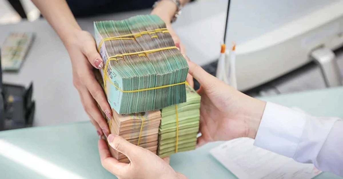 Lãi suất cho vay tăng rất mạnh, điều gì đang xả...