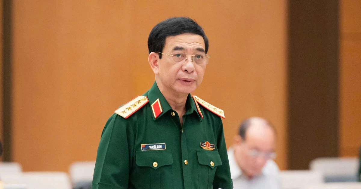 Nghiên cứu bổ sung chính trị viên Ban Chỉ huy quân sự xã là sĩ quan chính quy