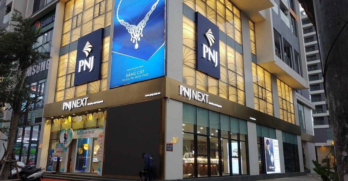 Chuyện lạ tại PNJ