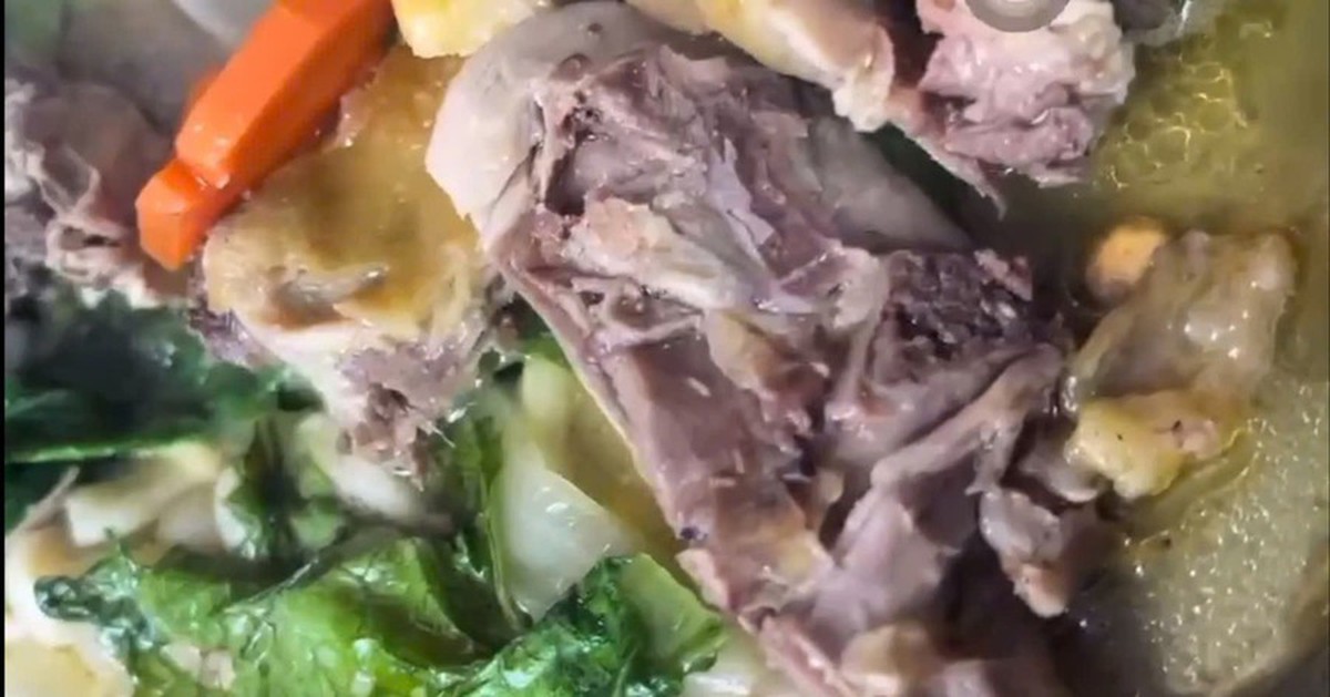 Vụ nghi dòi bò lúc nhúc trong món ăn ở Đắk Lắk: Sẽ bảo vệ người quay clip