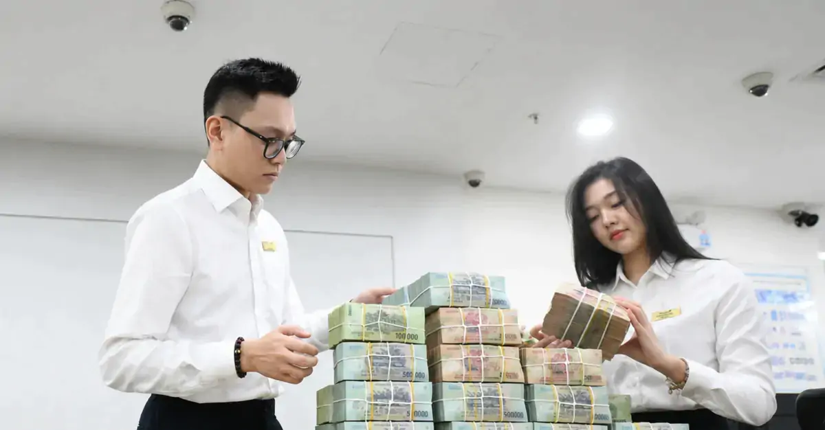 Lộ diện "đại gia" gửi hàng trăm tỷ đồng không kỳ hạn