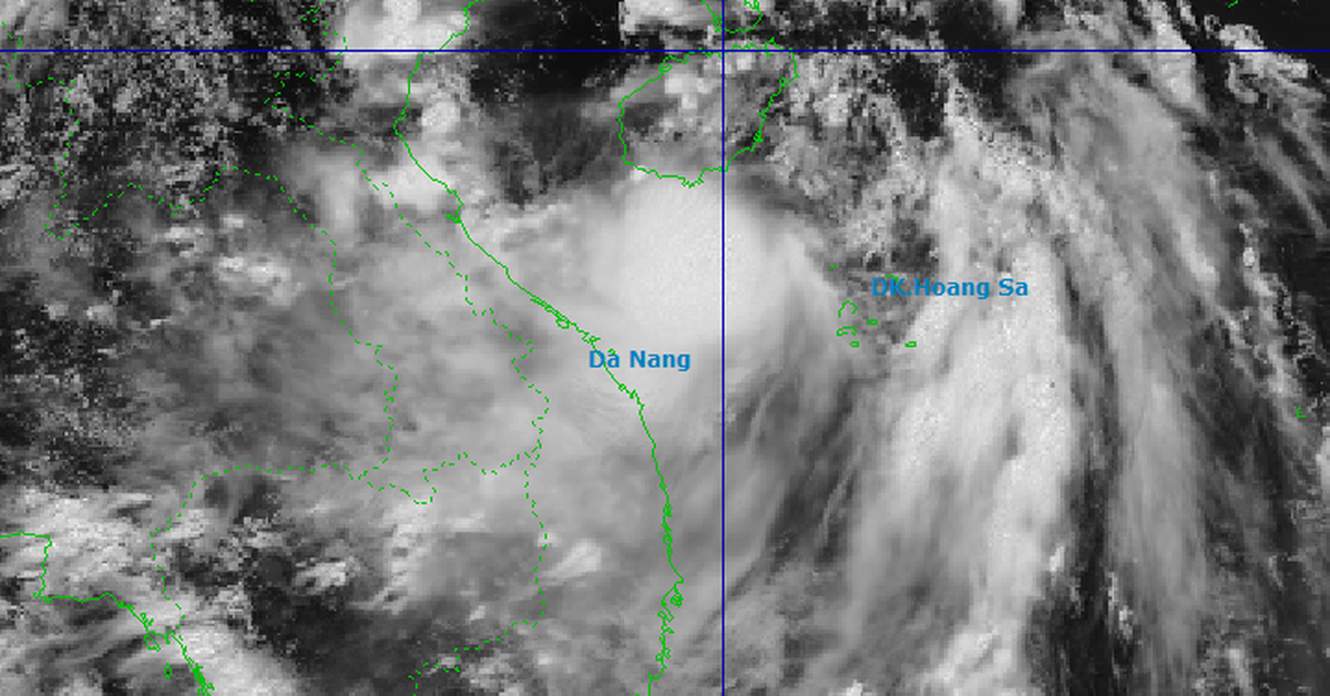 Bão số 1 Maysak giật cấp 11 đang tiến vào vịnh Bắc Bộ, 11 tỉnh thành khẩn trương ứng phó