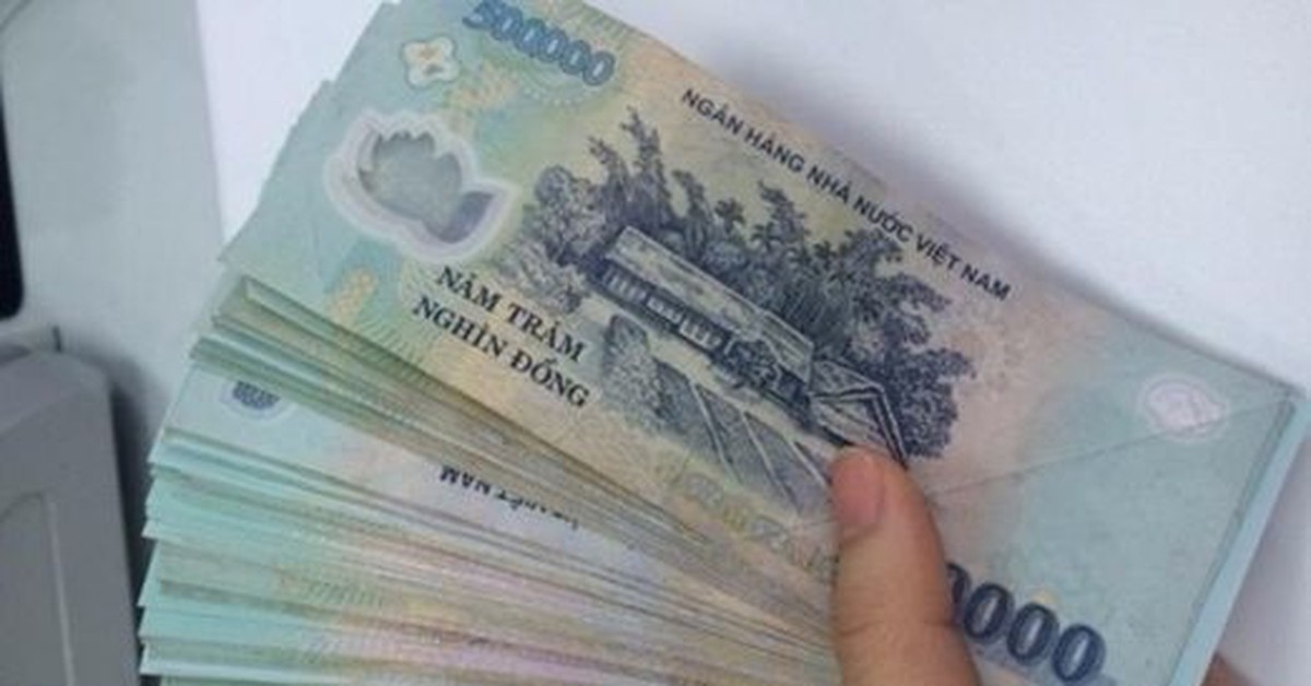 Phát hiện cọc tiền 500.000 đồng nằm chơ vơ tại Bệnh viện K, đội ngũ an ninh lập tức xác minh, rà soát hệ thống camera