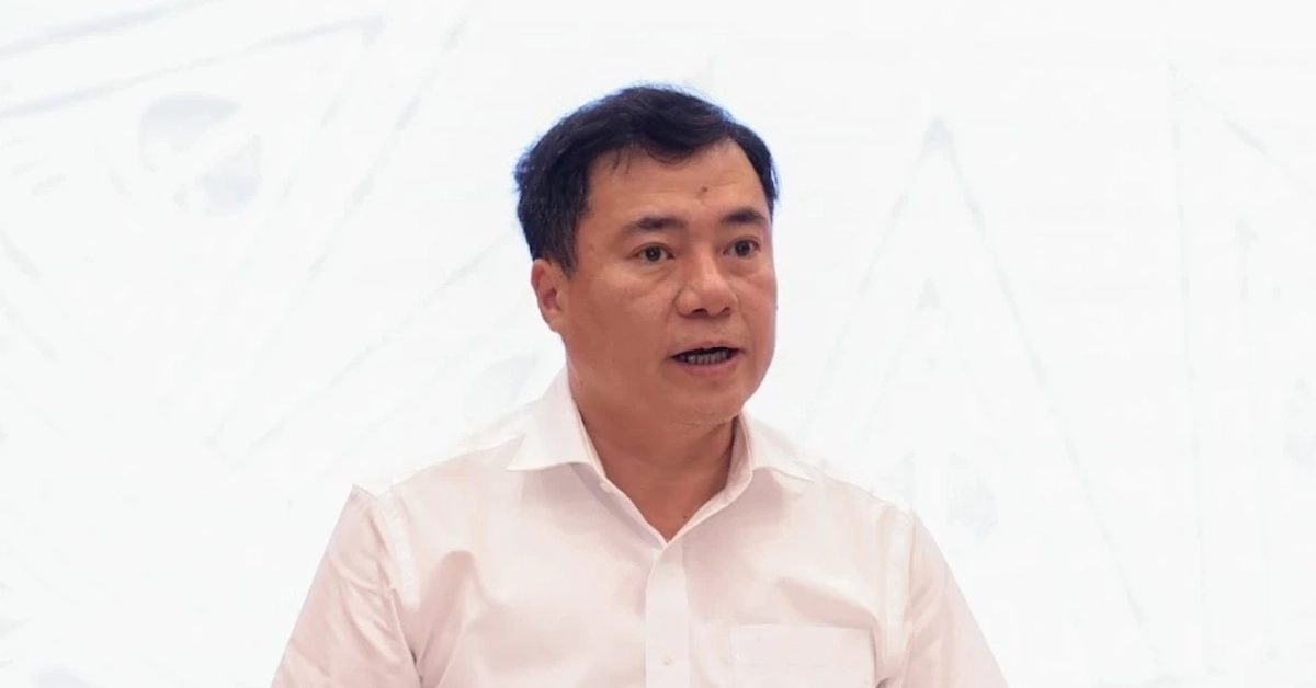 Thứ trưởng bất bình việc giá xăng dầu giảm nhưng các mặt hàng... không giảm
