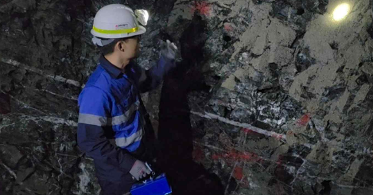 Không phải đất hiếm, Hàn Quốc bất ngờ nối lại khai thác một loại khoáng sản sau 3 thập kỷ: Giá tăng gấp 5 lần chỉ trong 1 năm, Việt Nam đang đứng thứ 2 thế giới