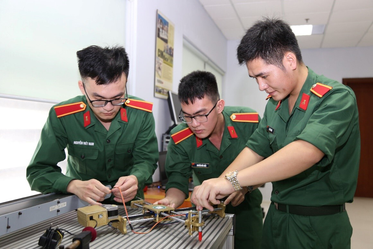 Điểm chuẩn Học viện Kỹ thuật quân sự năm 2026 cao nhất 29,03
