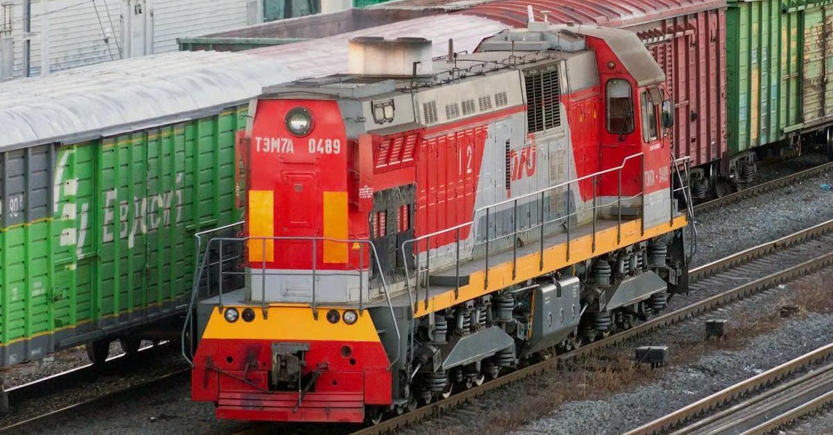 Phát hiện chuyến tàu kỳ lạ của Nga: Tự biết nhận diện đèn đỏ, chướng ngại vật mà không cần người lái