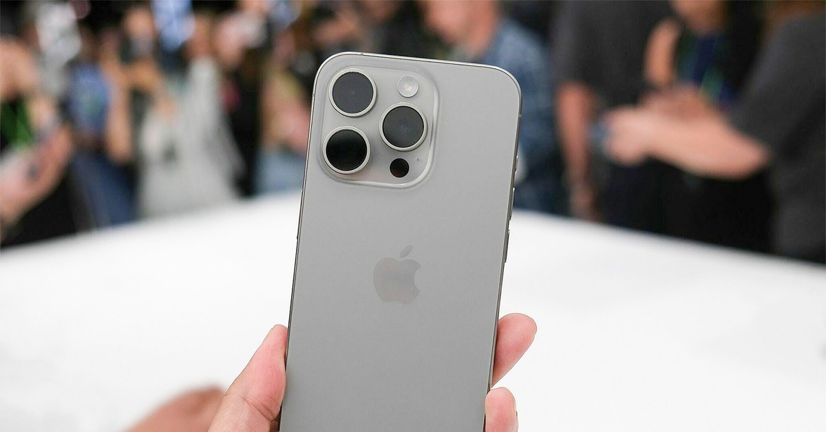 Mẫu iPhone từng có giá 35 triệu đồng nay giảm sâu, chỉ còn từ 17 triệu