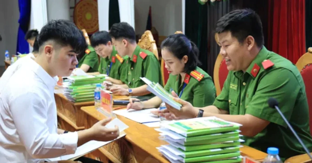 Điểm chuẩn các trường Công an cao nhất 24,42 điểm