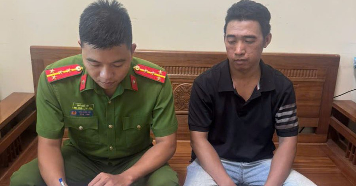 Người đàn ông vừa rời khỏi nhà đến ngân hàng chuyển khoản 50 triệu, anh họ liền báo công an để ngừng giao dịch