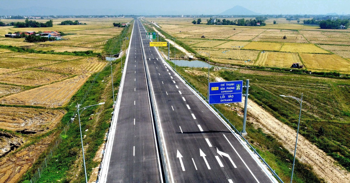 Từ 14h hôm nay, 5 đoạn cao tốc Bắc - Nam qua miền Trung bắt đầu thu phí