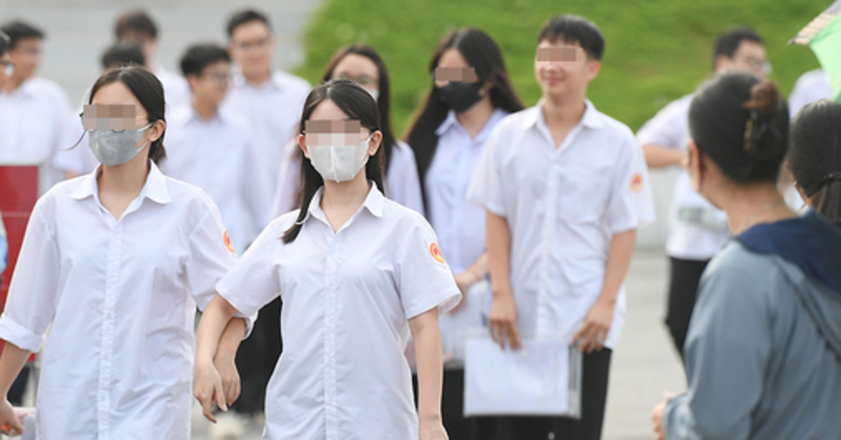 Đề Địa lý thi lại tốt nghiệp tại THPT chuyên Tuyên Quang
