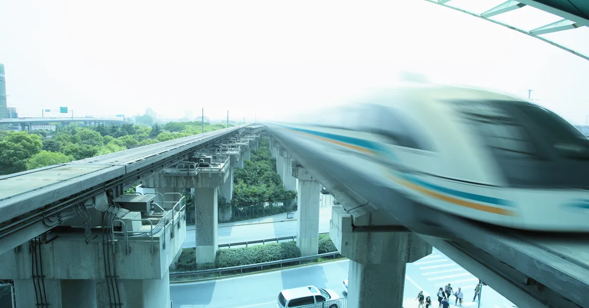Kỷ lục mới: Tàu đệm từ Trung Quốc tăng tốc 800 km/h trong 5 giây