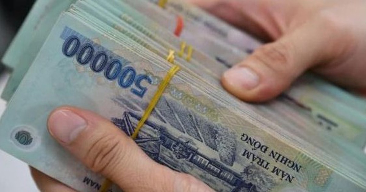 Vừa giao dịch thành công 201.000.000 đồng tới tài khoản VPBank của "Nguyen Duc Lo", người đàn ông SN 1978 lập tức báo công an