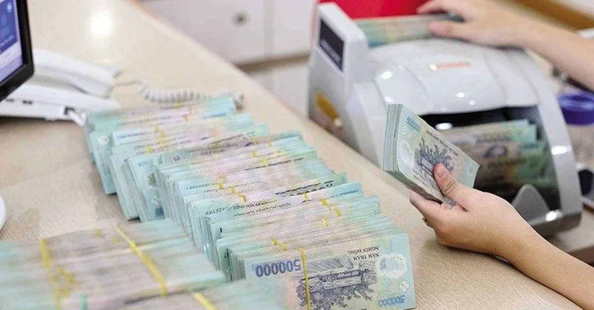 Tiền gửi ngân hàng tăng kỷ lục, nguồn vốn khổng lồ đang chảy về đâu?