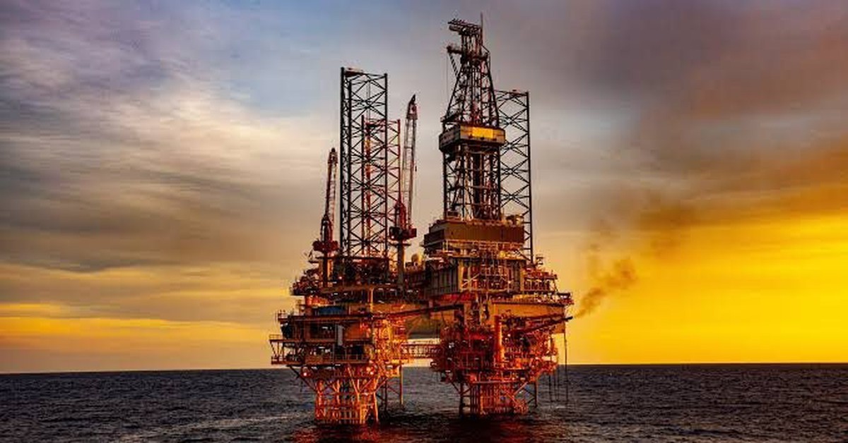 Mỹ, Iran giữ lập trường cứng rắn, giá dầu thế giới vọt lên trên 90 USD/thùng
