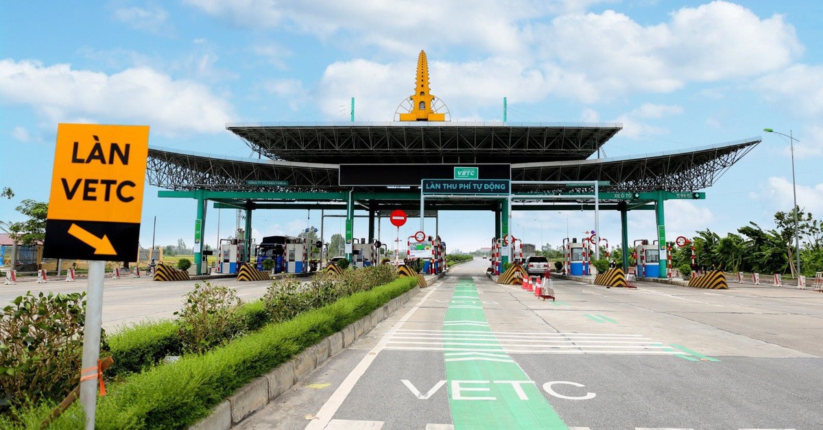 NÓNG: VETC quyết định tạm dừng thu phí Ví điện tử 6.600 đồng/tháng