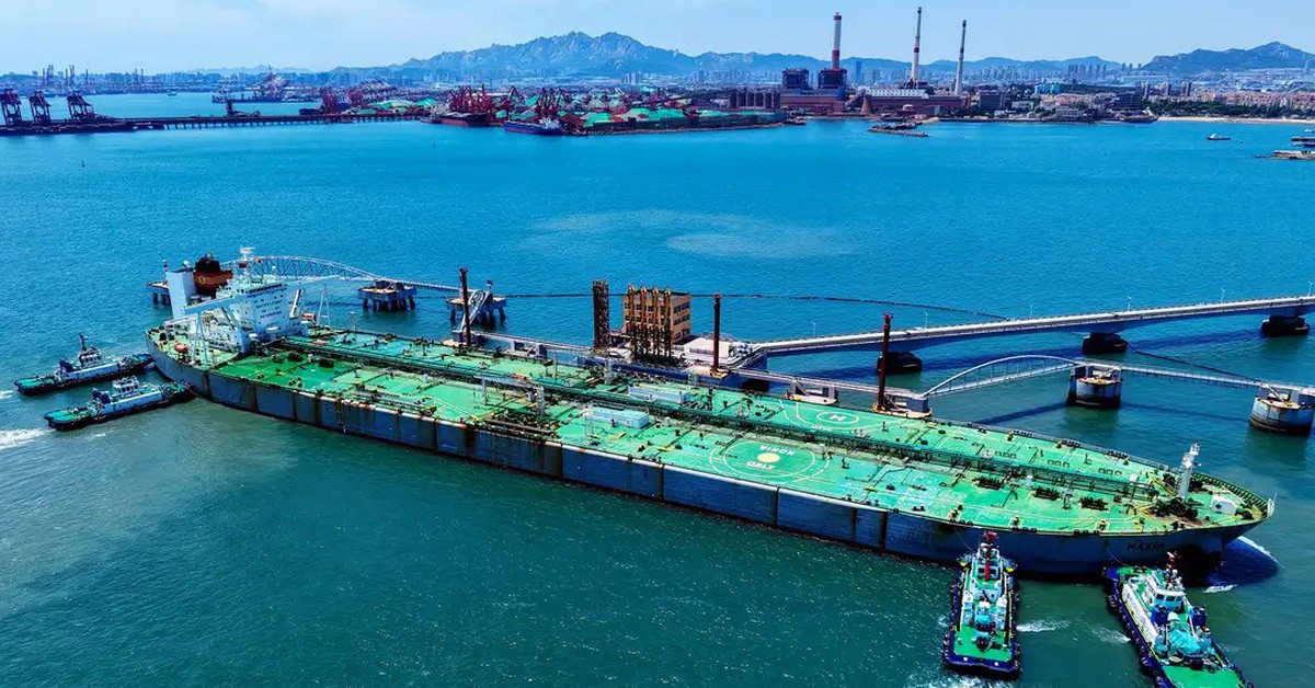 Gần 1 triệu thùng dầu Nga chuyển hướng khỏi Ấn Độ mỗi ngày, Trung Quốc lập tức tăng tốc gom hàng